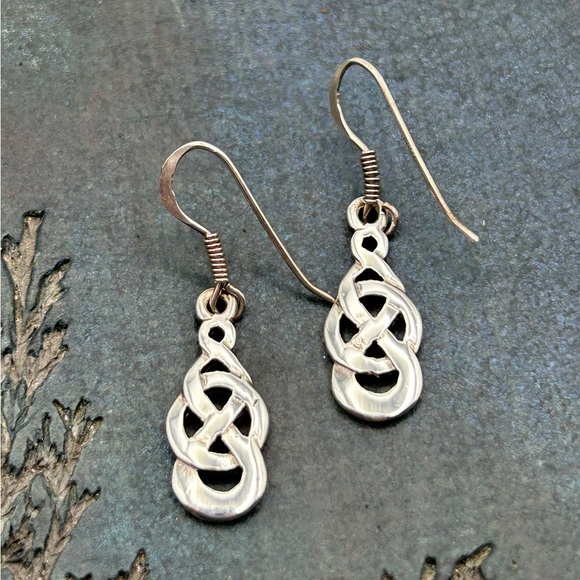 925 Sterling Silver Celtic Knot Dangle Earrings - Picture 2 of 8